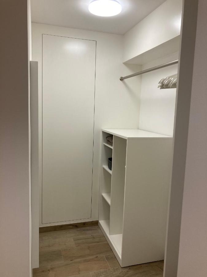 Les Duplex De La Place Des Ecoles スパ エクステリア 写真