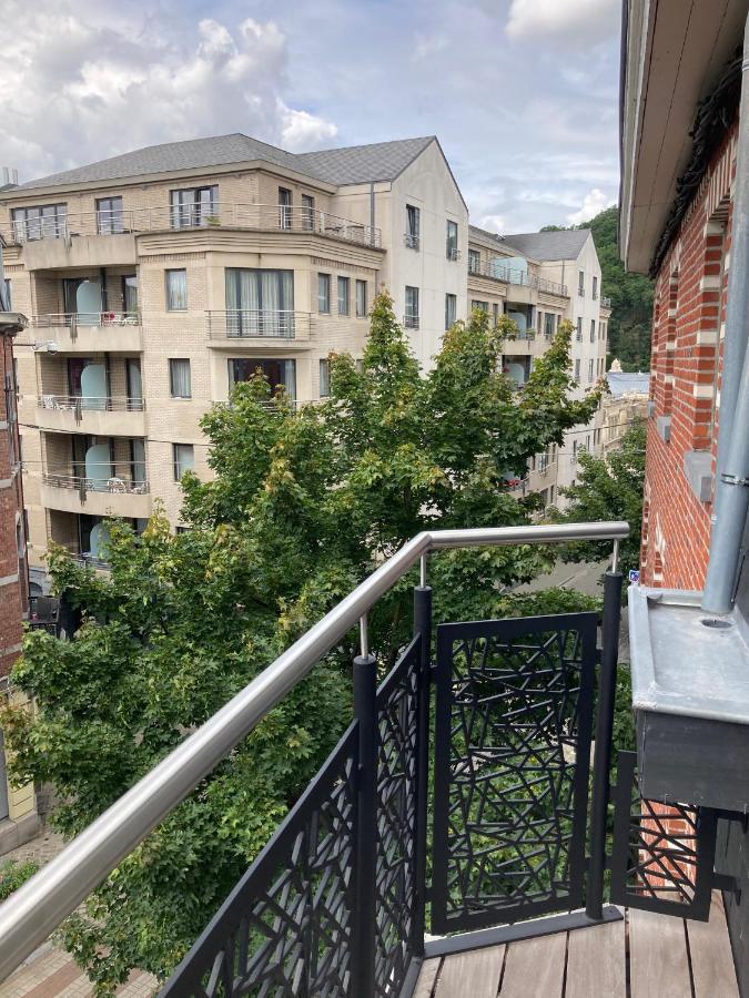 Les Duplex De La Place Des Ecoles スパ エクステリア 写真