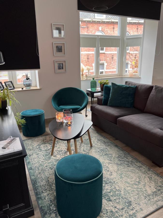 Les Duplex De La Place Des Ecoles スパ エクステリア 写真