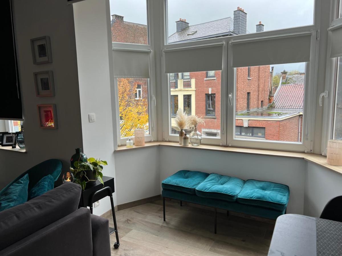 Les Duplex De La Place Des Ecoles スパ エクステリア 写真